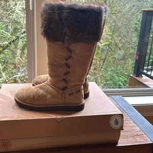 Ugg boots size 8!